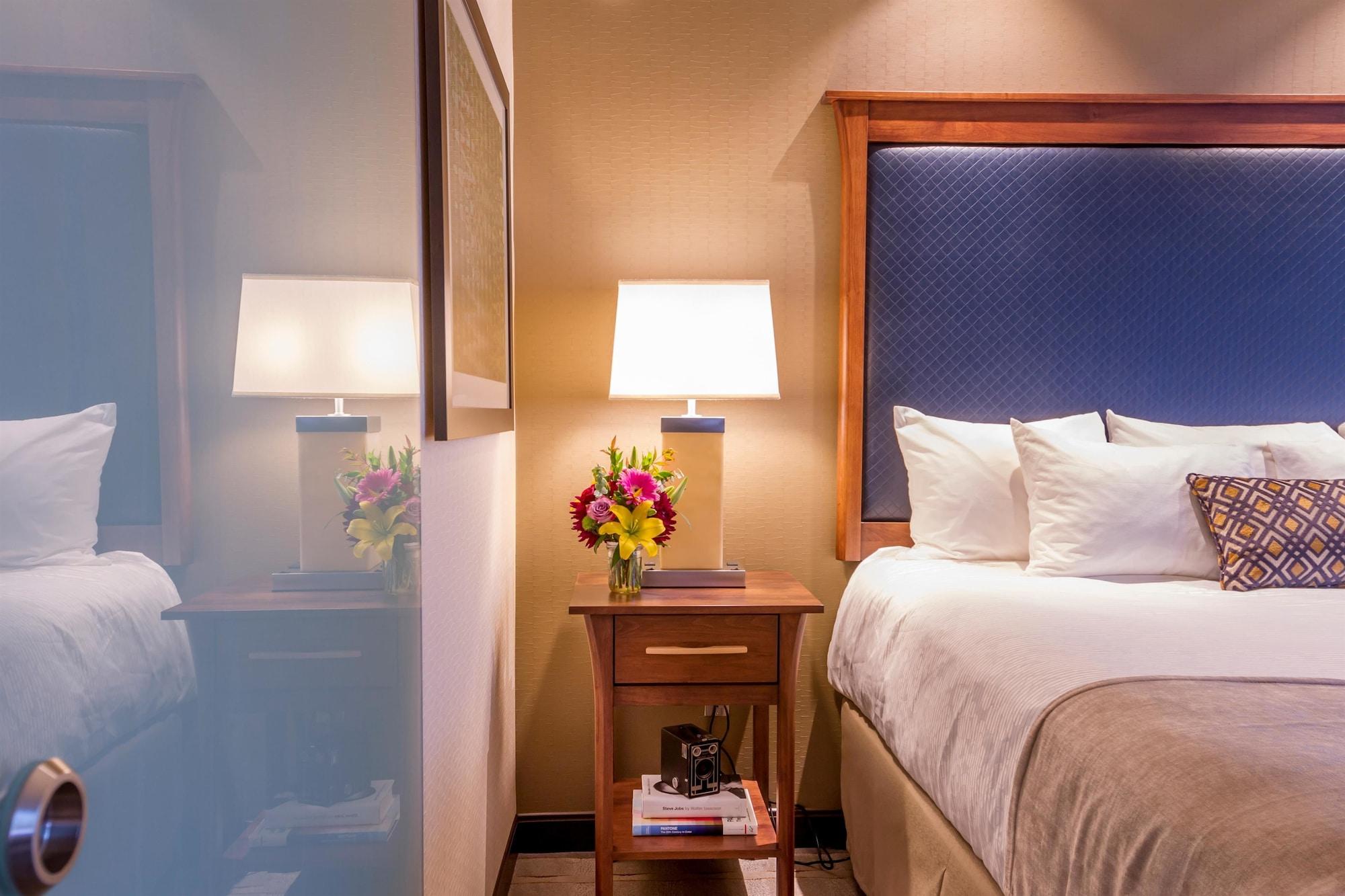 Best Western Premier Boulder Falls Inn Лебанон Екстер'єр фото