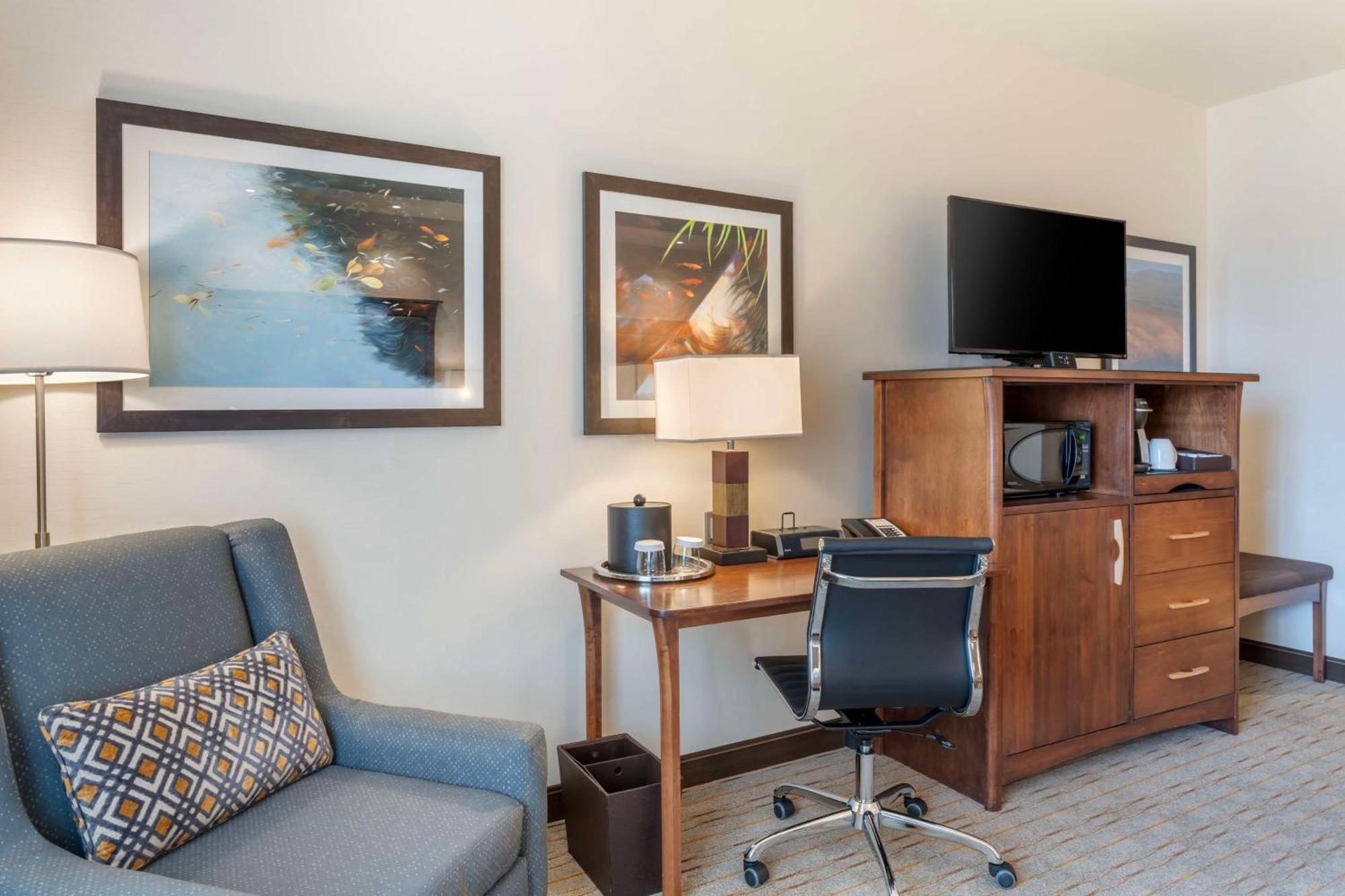 Best Western Premier Boulder Falls Inn Лебанон Екстер'єр фото