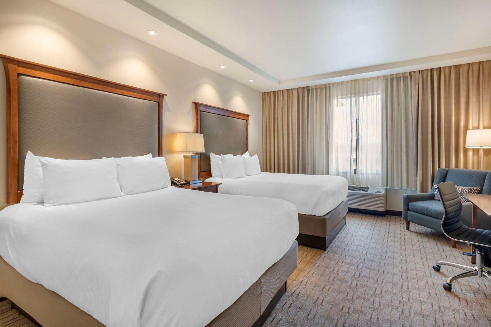 Best Western Premier Boulder Falls Inn Лебанон Екстер'єр фото