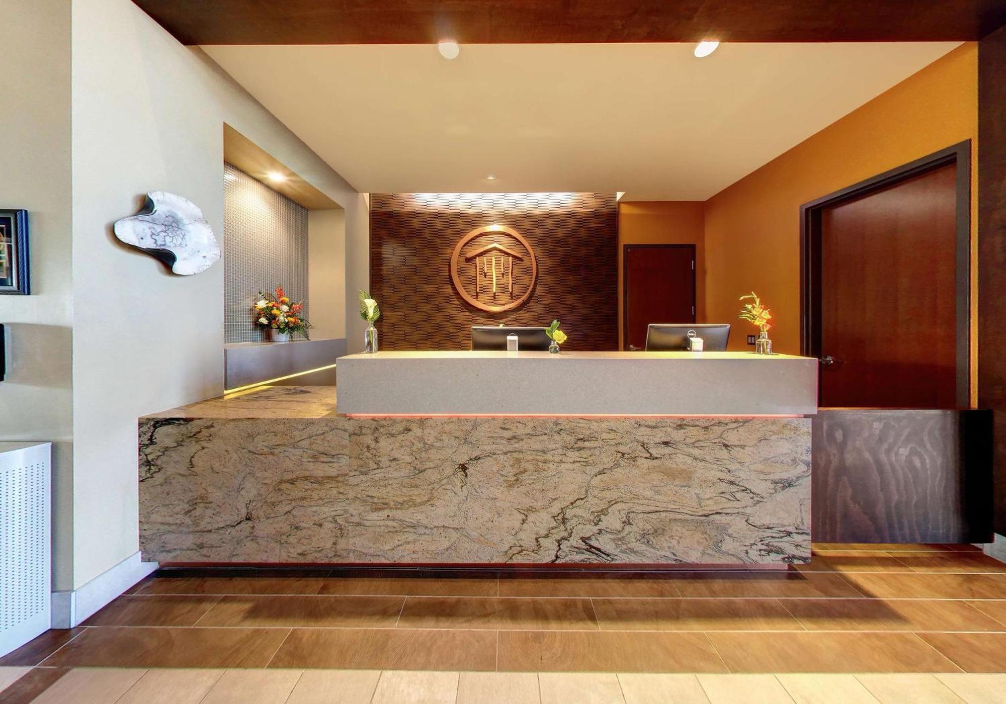 Best Western Premier Boulder Falls Inn Лебанон Екстер'єр фото