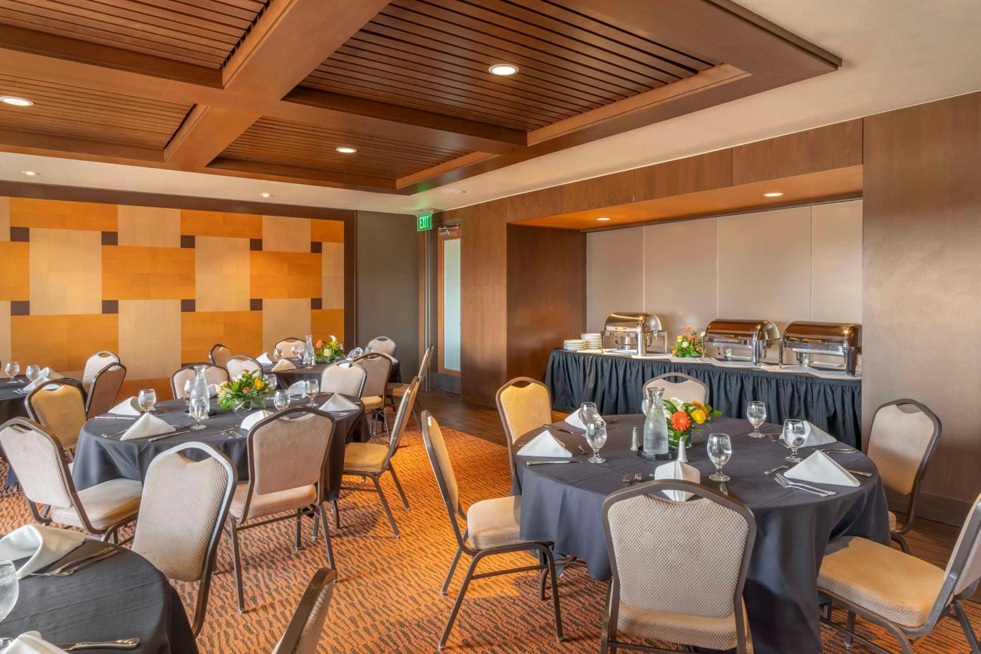 Best Western Premier Boulder Falls Inn Лебанон Екстер'єр фото